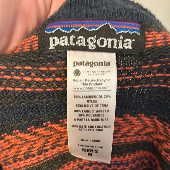 Patagonia Lambswool Blend Blue Orange Design Pullover Sweater Modern Gorpcore - Picture 9 of 11